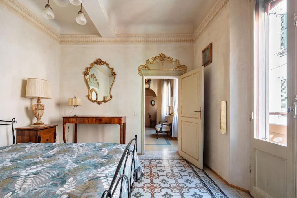 Central Elegant Apartment - Liberty House Bolonha Exterior foto